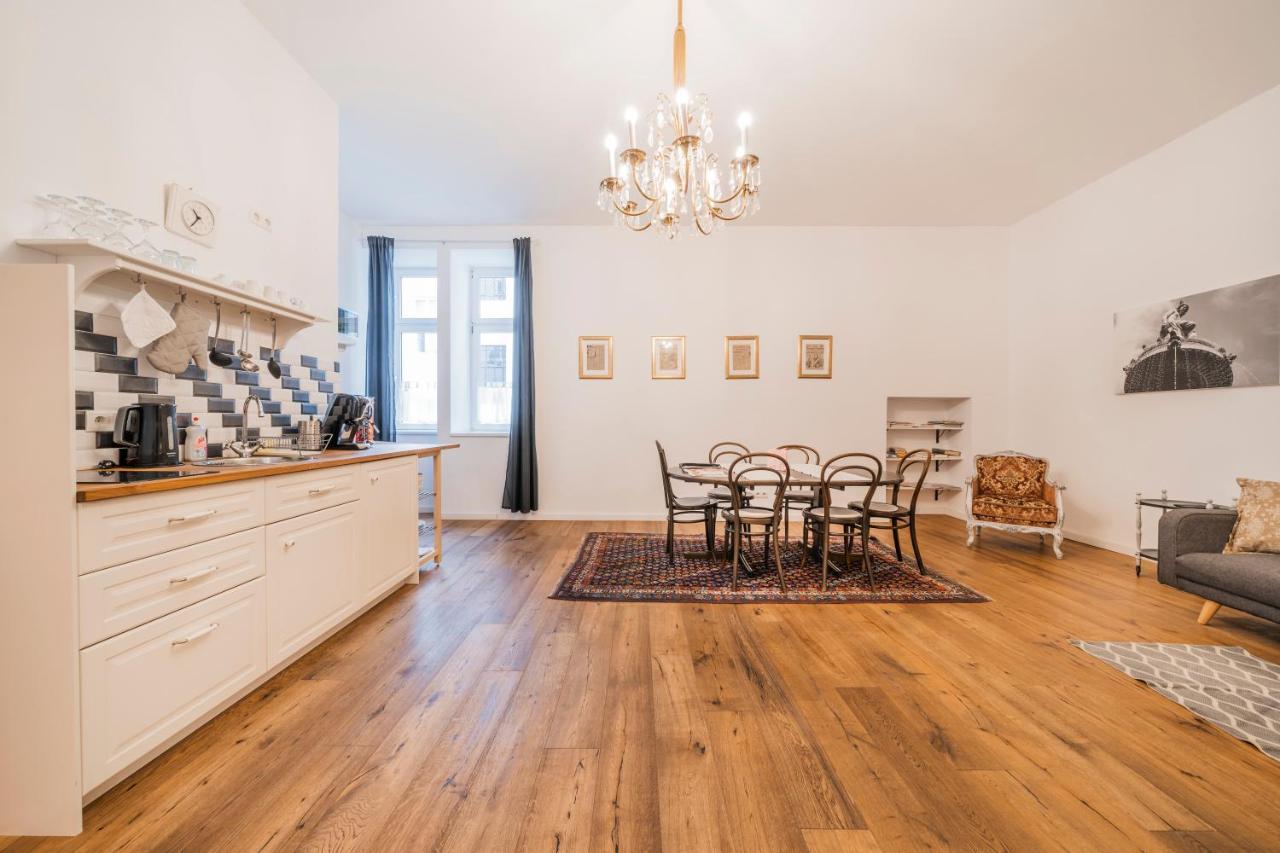 Vienna-Vintage-Apartment Luaran gambar